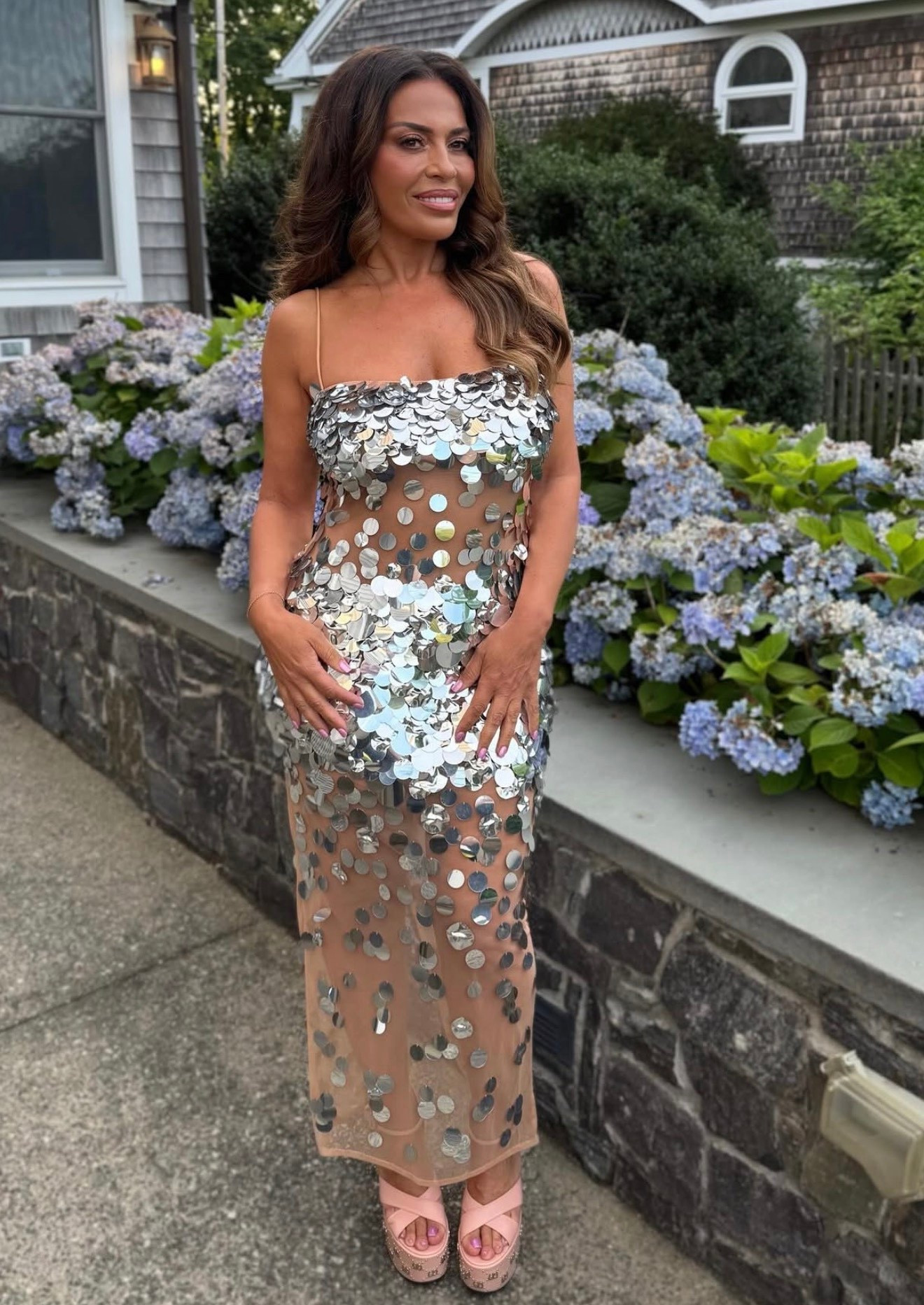 Dolores Catania
Sequin dress
Midi dress
Real housewives of Rhode Island
Bravo 

#LTKOver40