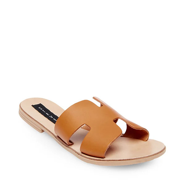 GRADY TAN | Steve Madden (Canada)