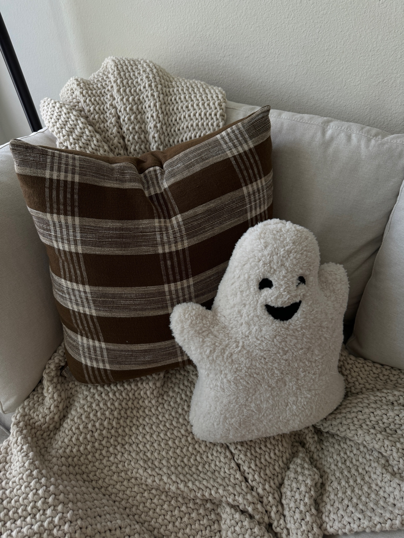 fall decor🕯️🍂🤎👻

#LTKSeasonal #LTKHome #LTKFindsUnder100