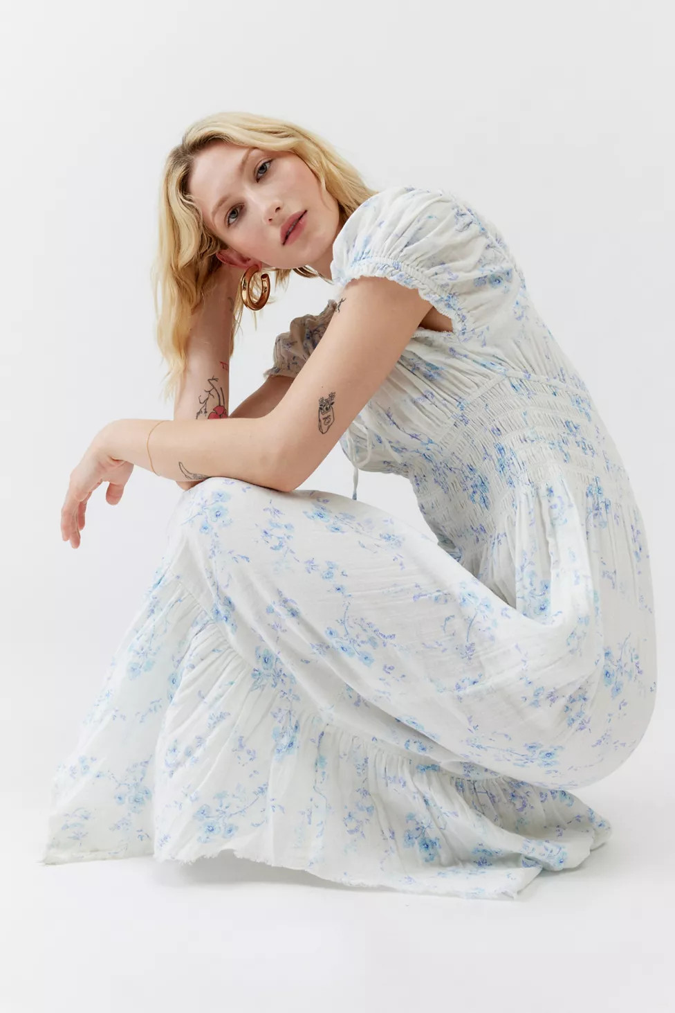 Kimchi Blue Suki Floral Smocked Midi Dress | Urban Outfitters (US and RoW)