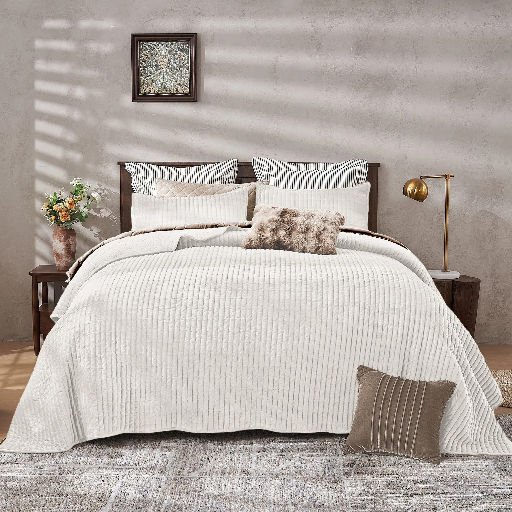 Wonderful Velvet 3-piece reversible quilt set | Wayfair North America