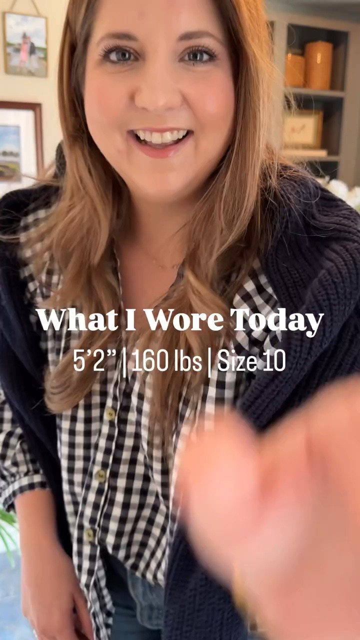 My mom asked me yesterday “how am I supposed to be dressing right now?” It’s not quite Spring yet but Winter is coming to a close. It’s that awkward time of year when it’s hard to dress. In TX it’s 80 degrees so I’m sticking to warmer weather styles more muted colors. I’m not going full pink and yellow just yet!