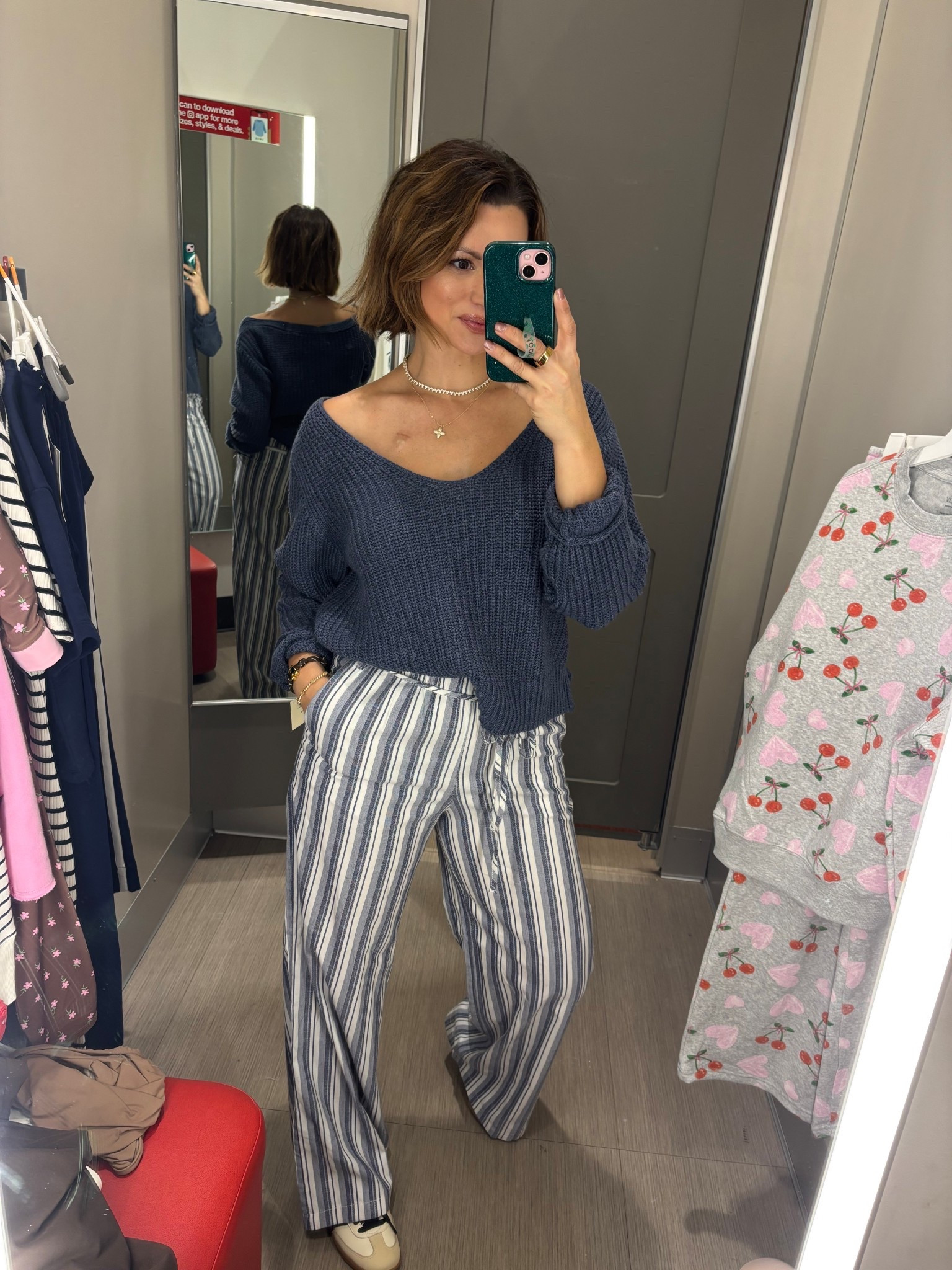 Wide leg palazzo pants are always a great choice if you’re looking for super comfortable bottoms to wear. I love the pinstripe detail on these. Also comes in a red/white stripe!

I paired these with a cozy, lightweight wide v-neck sweater! 

#LTKFindsUnder50 #LTKdayinmylife #LTKootd