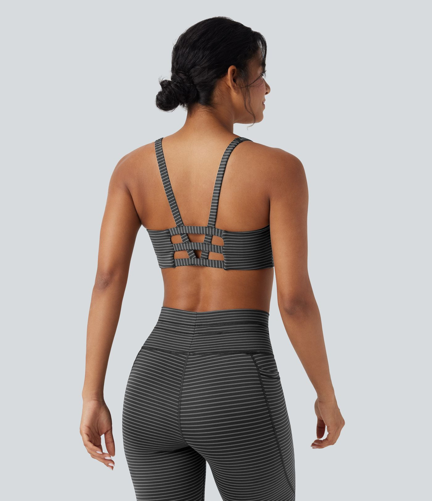 Women’s Low Support U Neck Cut Out Stripe Yoga Sports Bra - Halara | HALARA