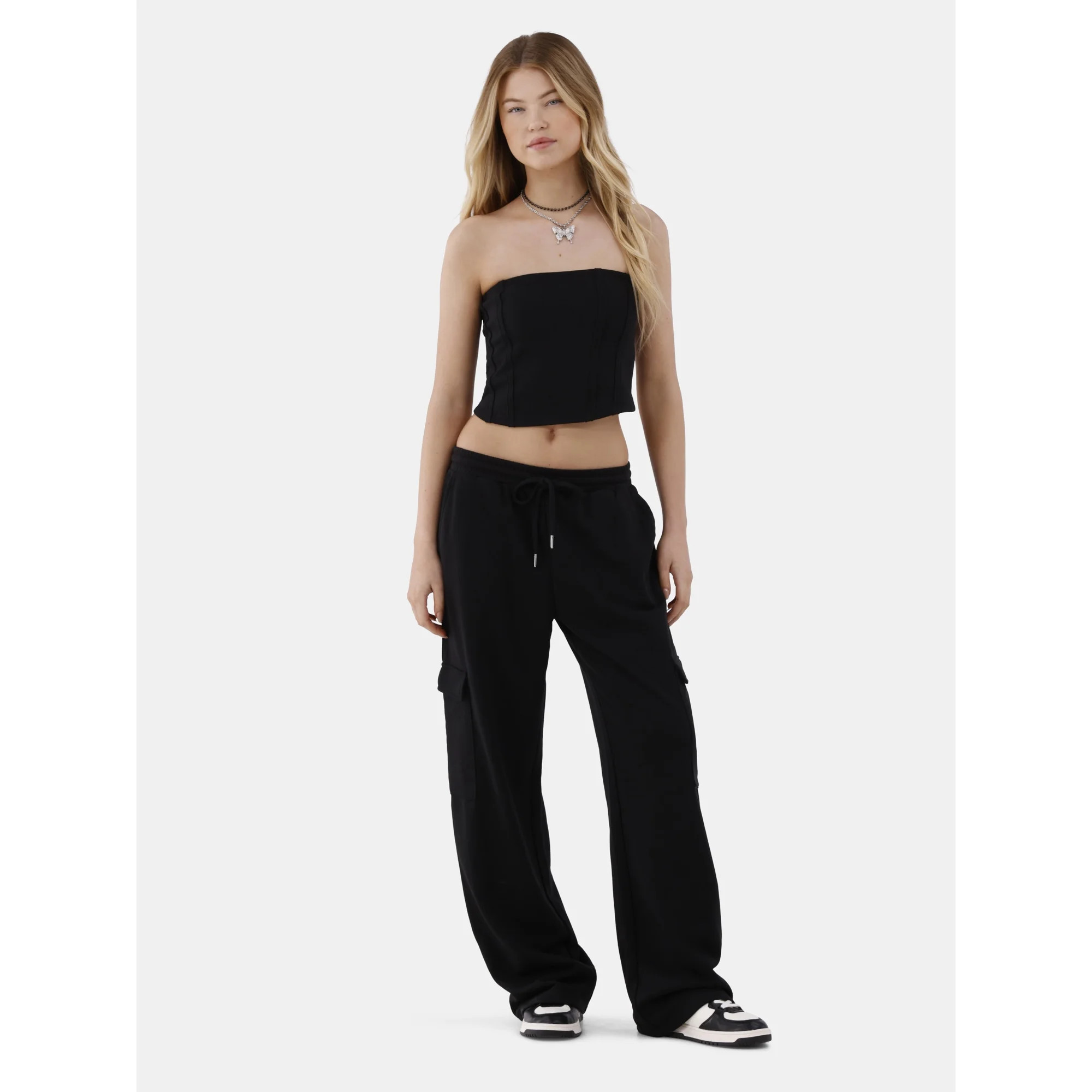 No Boundaries Tube Top and Sweatpants Set, 2 Piece, Women’s and Women's Plus - Walmart.com | Walmart (US)