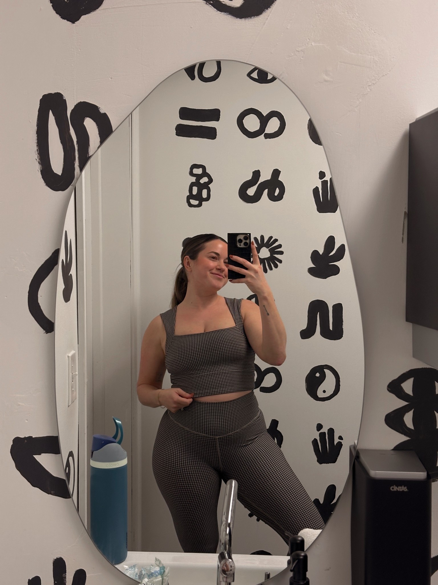 Workout OOTD for yoga scuplt 
Wearing a medium in top and bottom! 

#LTKActive #LTKFitness #LTKFindsUnder50