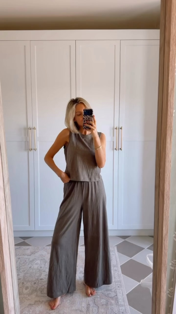 So many ways you could dress this matching set up or down! This would be great for a travel day! Wearing S.

Loverly Grey, Z Supply, matching set, travel outfit ideas, spring fashion, spring outfit ideas 

#LTKTravel #LTKootd #LTKSeasonal