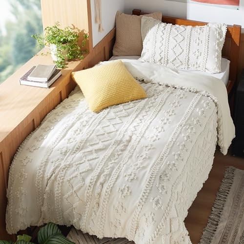 Bedsure Twin/Twin XL Comforter Set Dorm Bedding - Beige Boho Bedding Comforter Set, 2 Pieces Farmhouse Shabby Chic Embroidery Bed Set, Gifts for Woman, Soft Jacquard Tufted Comforter | Amazon (US)