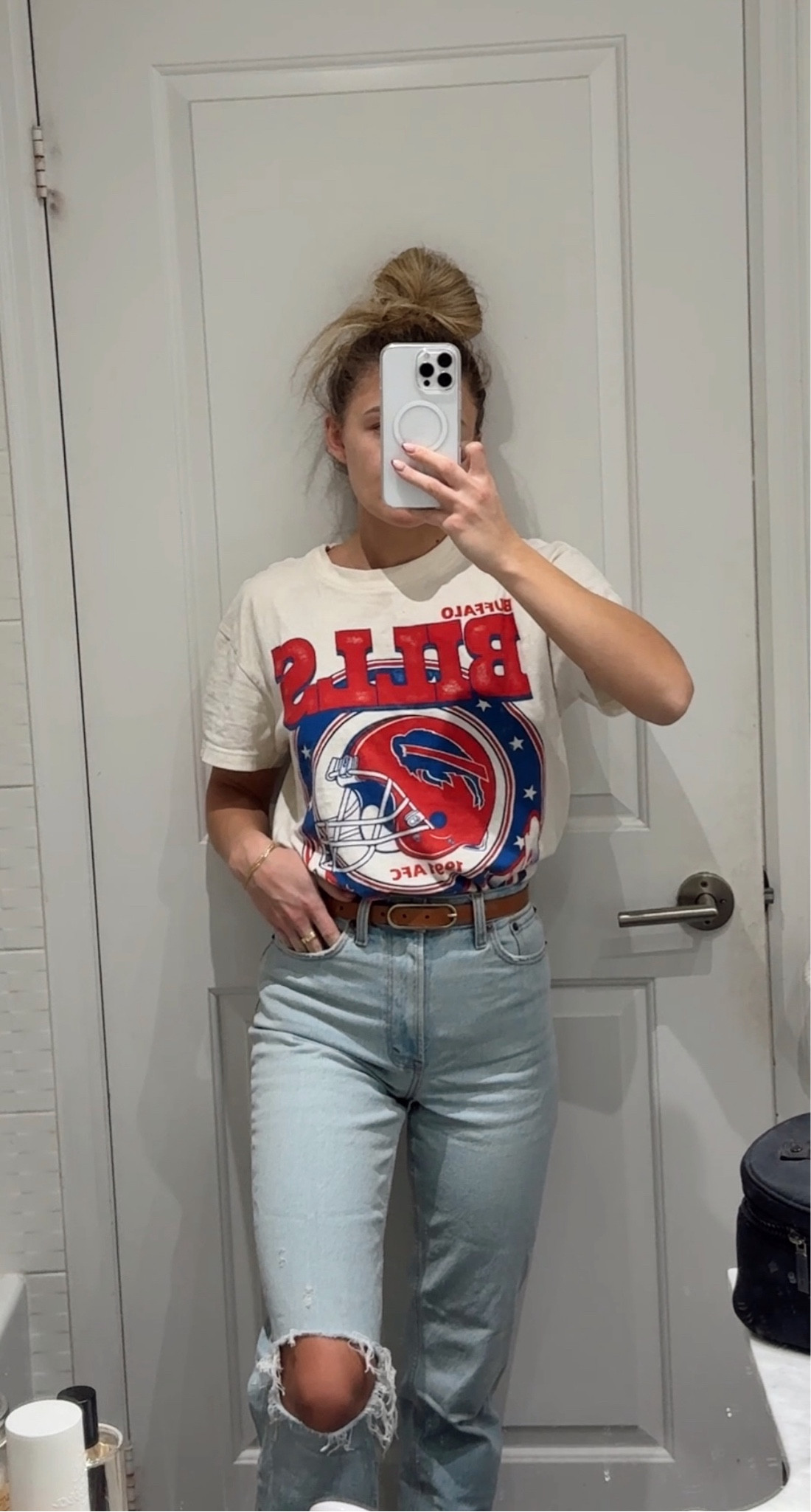 GO BILLS!!!! 🏈 whole fit is Abercrombie 

