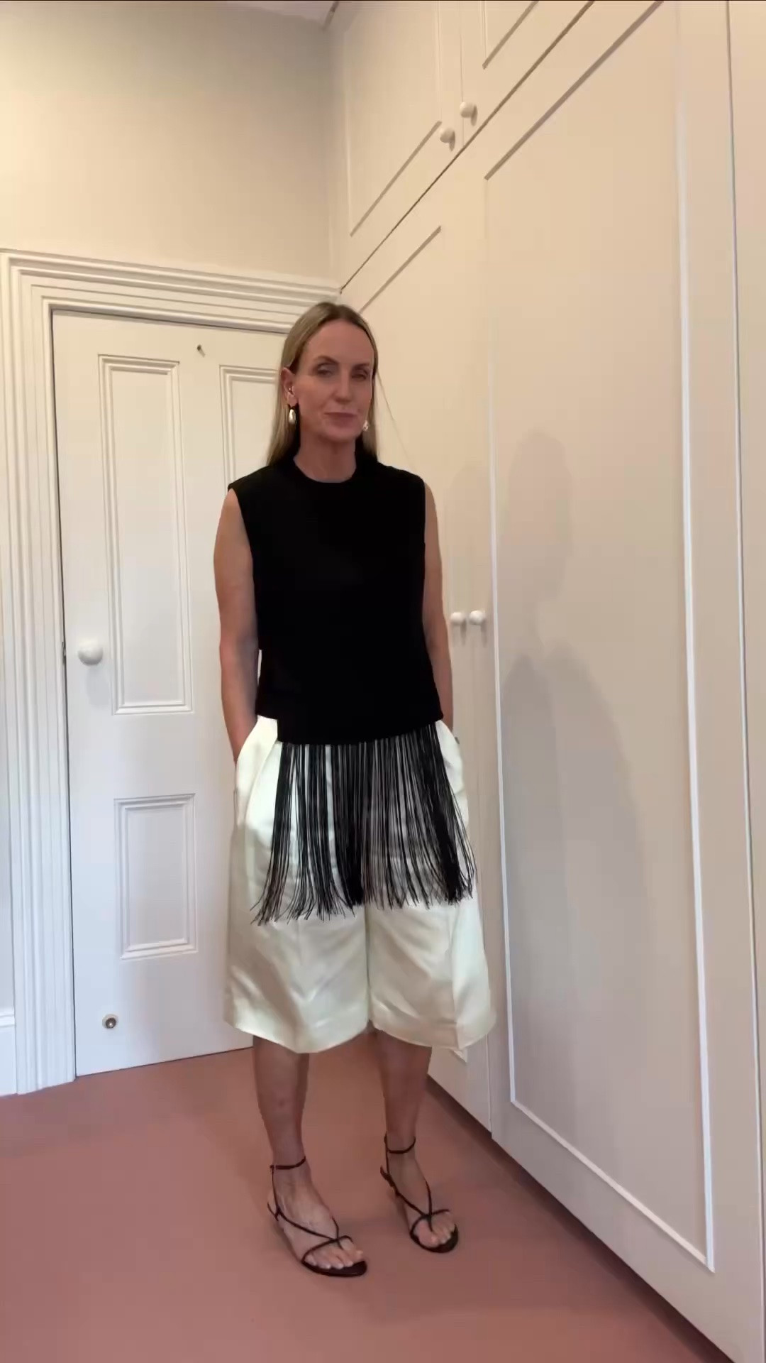 Here’s a fabulous capsule wardrobe that will get you all through the week (and add a singlet or tee with one of the bottoms for weekend!!). Effortless and chic!

#LTKaustralia #LTKworkwear