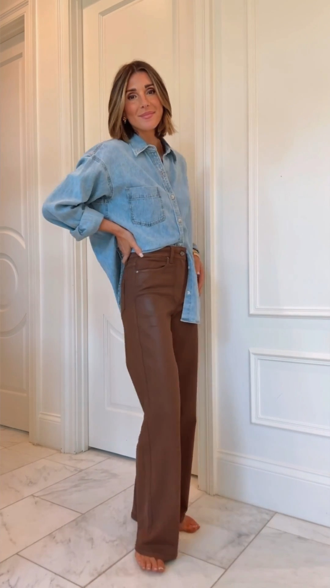 The jeans that fit everyone in a new coated wash for fall. Currently on sale! I'm 5'7 wearing g size 25 31" inseam

#LTKootd #LTKSeasonal