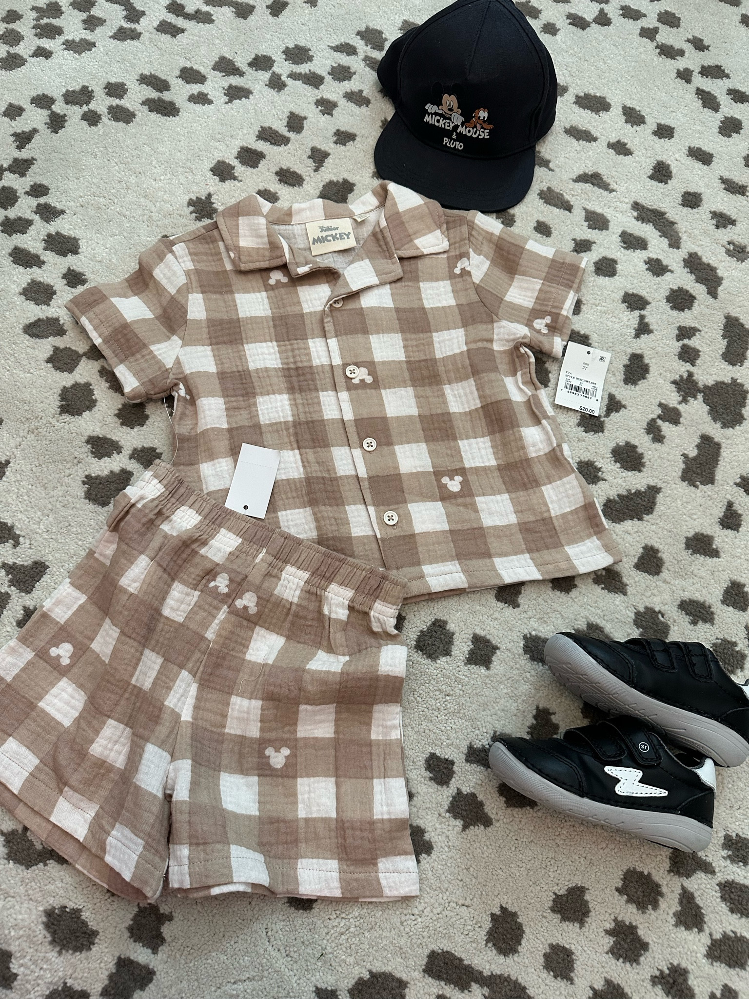 Disney toddler boy outfit inspo! This is Henry's Animal Kingdom outfit! 

Toddler boy outfit, Disney outfit, Disney toddler outfit, baby boy style 



#LTKkids #LTKtravel #LTKFind