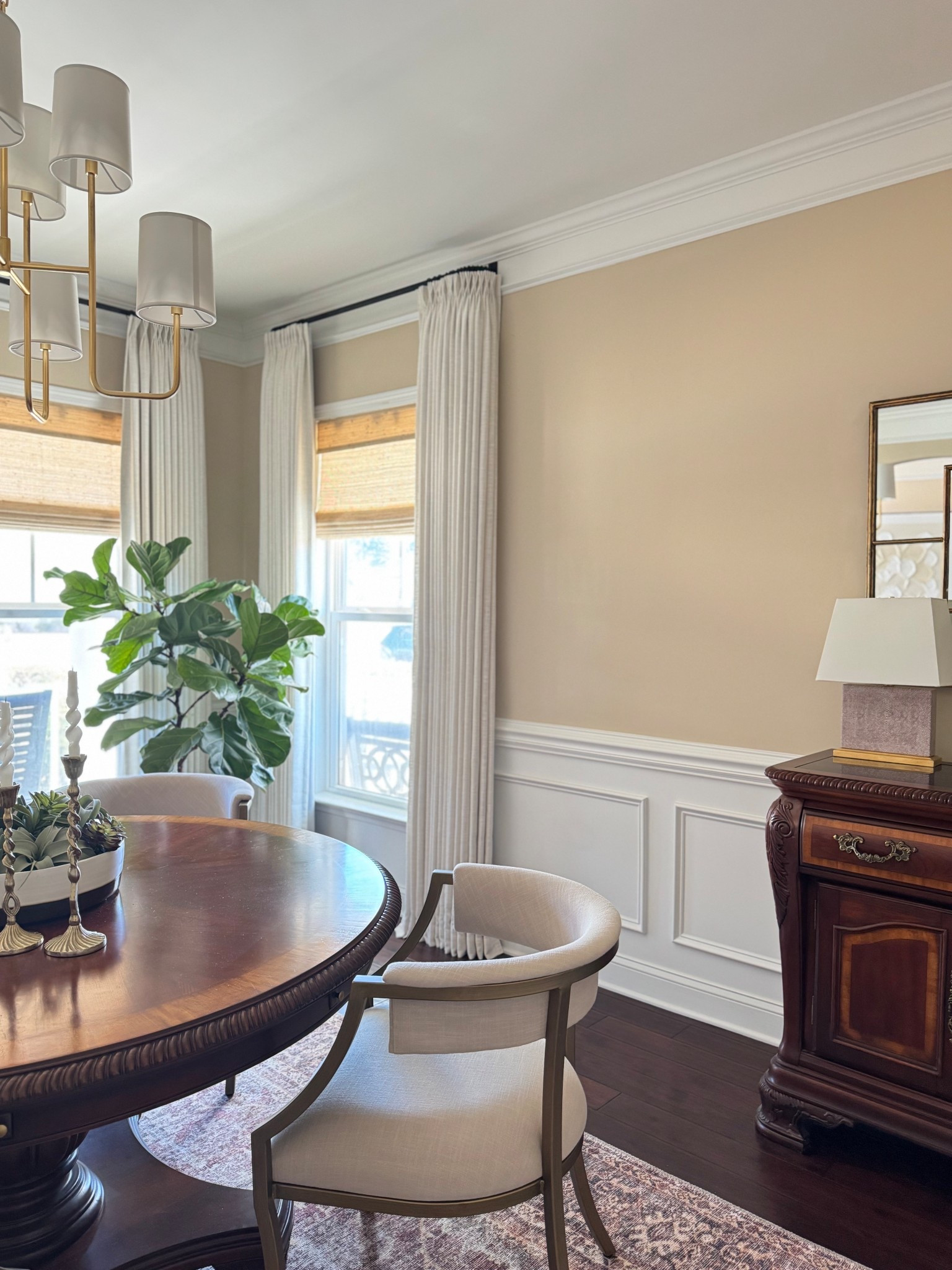 #diningroom
#timeless
#warm
#neutral

#LTKHome
