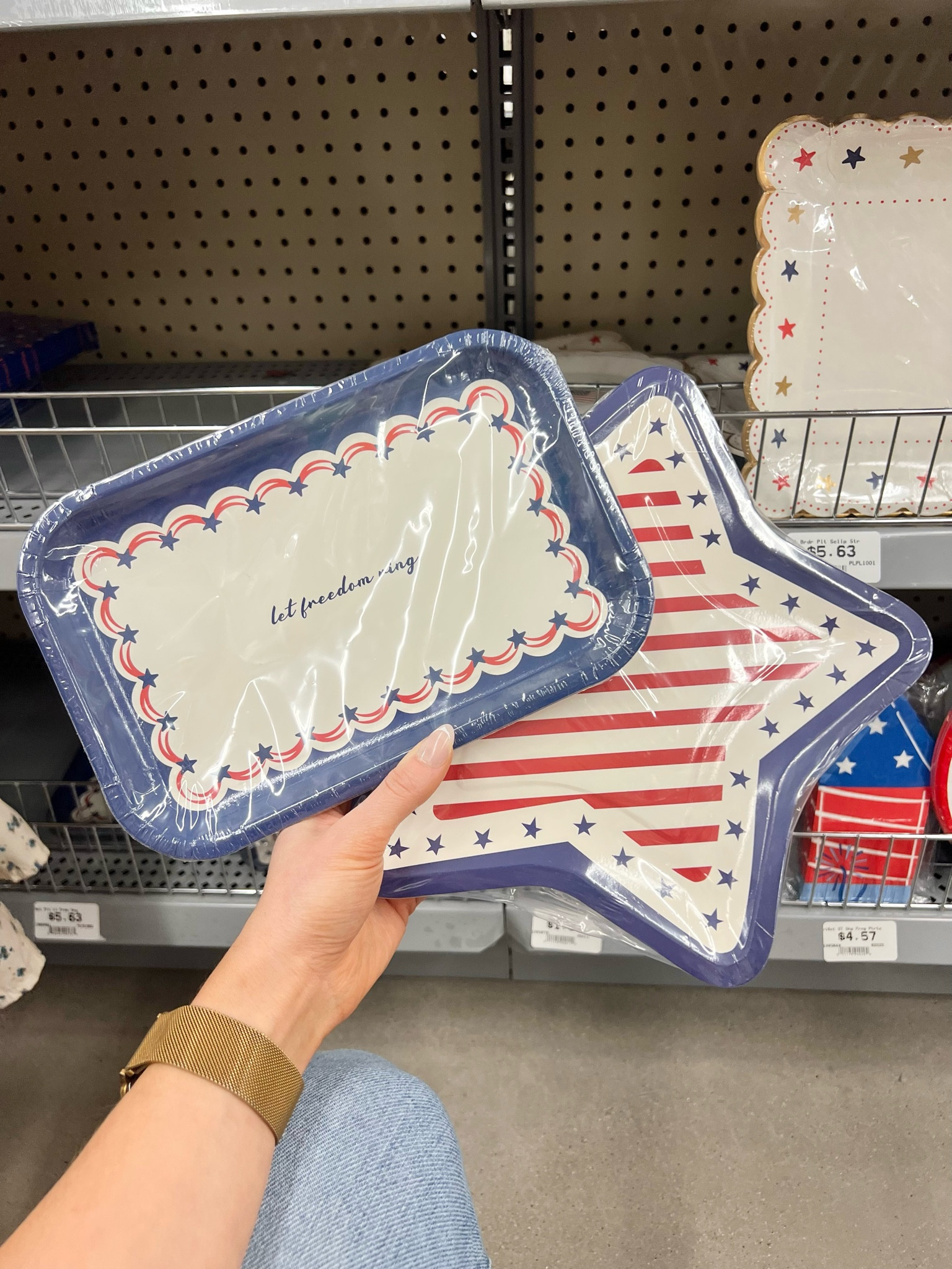 Red white and blue plates for all your summer parties! 

 #LTKfoodie #LTKSeasonal #LTKHome
