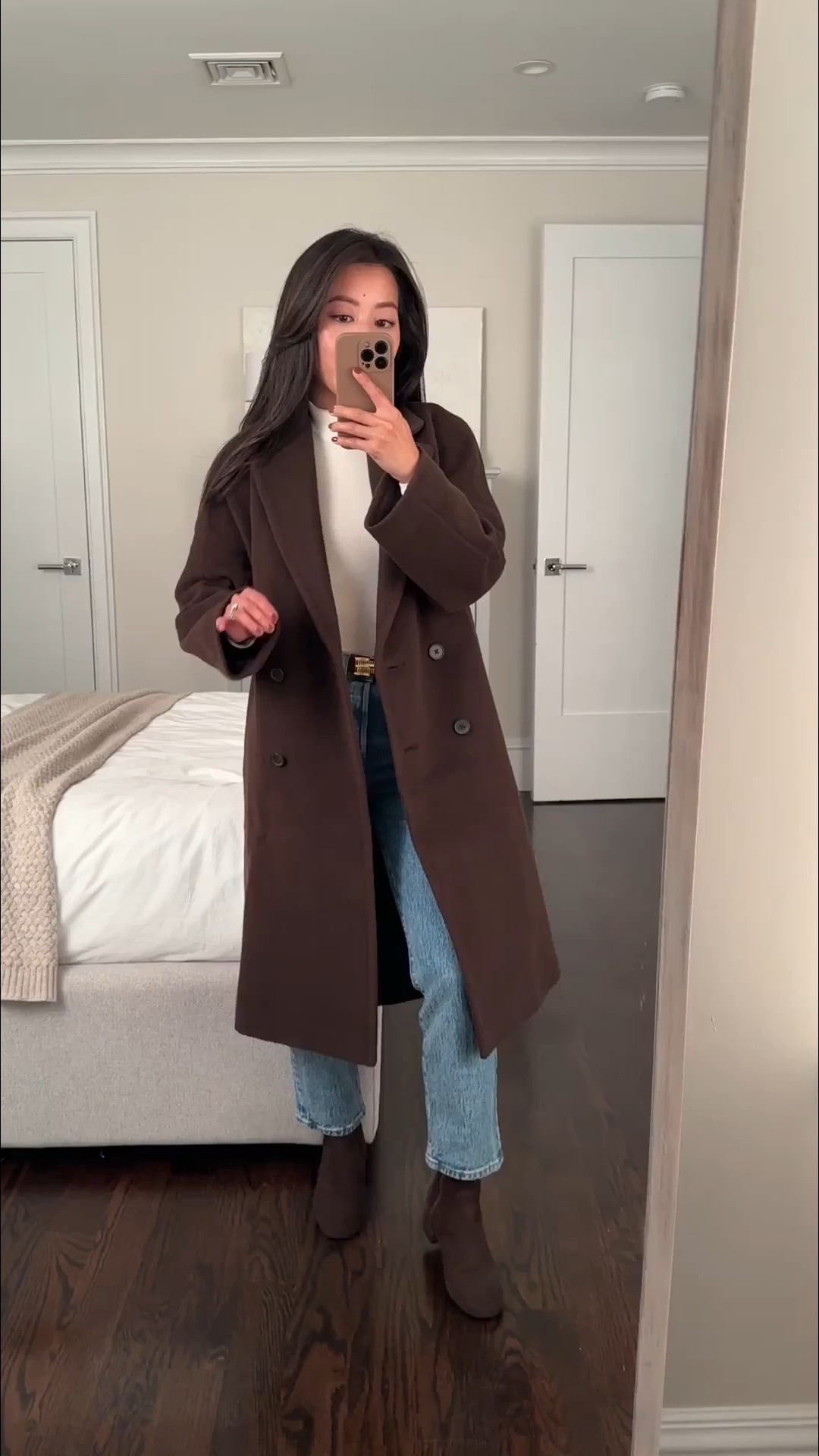 Reposting from last year because my favorite Aritzia coat is on sale - wore this so much last winter!

note sale items only returnable for exchanges and store credit and this is a looser cut oversized fit

• Aritzia Slouch coat in XXS Short (petite) in “burnt cedar” - generous, roomy fit with plenty of room to layer a sweater underneath. Some reviews suggested sizing down

• Levi’s Wedgie Straight jeans in 24 x 26 great petite length. This video is a year ago and lately I wear one size up now 25 waist in these jeans.

• old Madewell top xxs - linked updated version

 • edited pieces belt xxs (stocked at EditedPieces.com)

• Gentle Souls by Kenneth Cole suede ankle bootie 5.5. I walk miles in these! Runs a little narrow so I sized up to my bigger half size. comfy, well cushioned and with arch support.

also linked a similar Abercrombie coat that is a little less oversized - use code AFJEAN on that


Petite coats, fall winter coats, boots, winter outfit ideas, Black Friday cyber monday week sale 

#LTKSaleAlert #LTKCyberWeek #LTKPetite