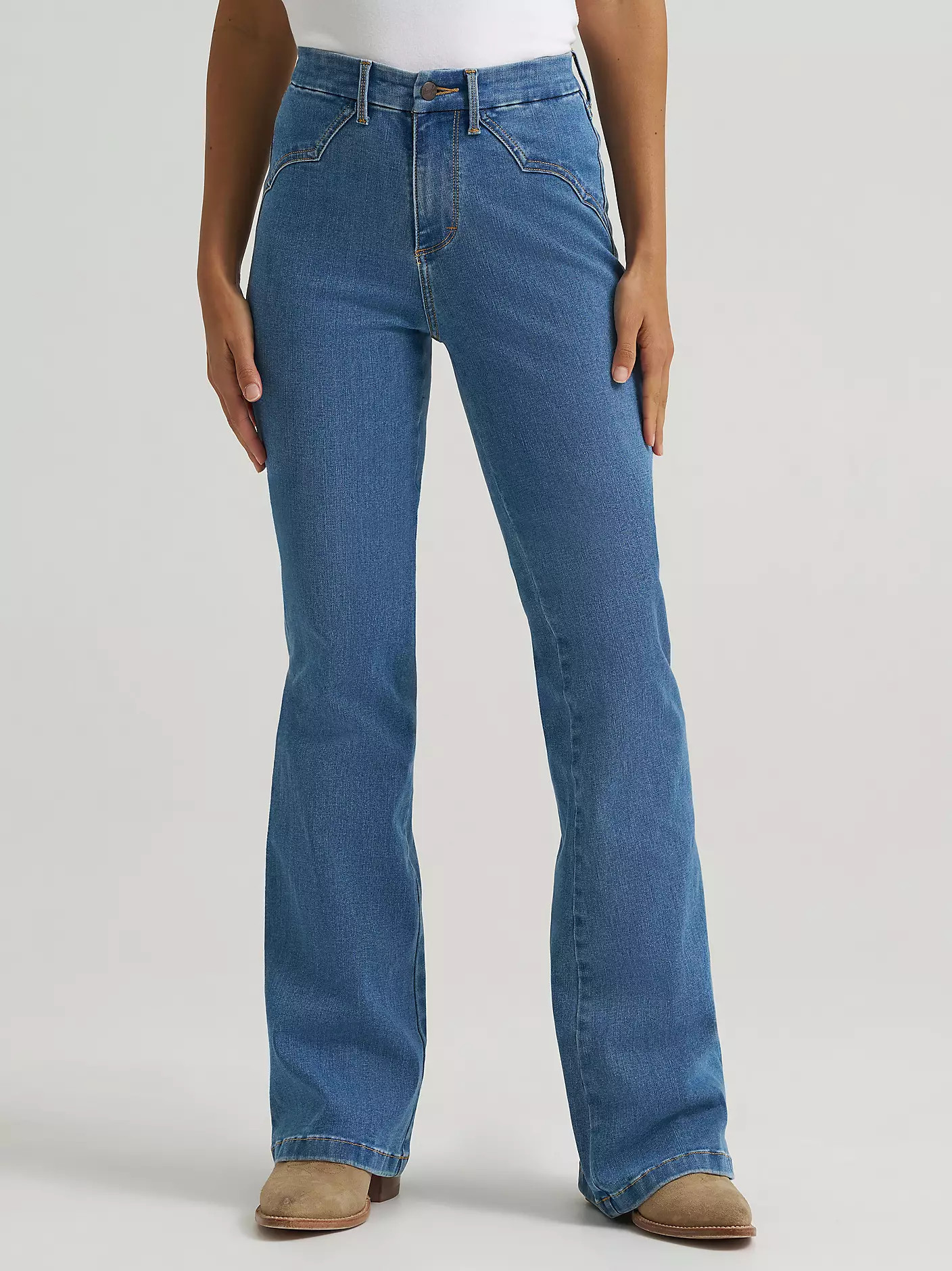 Women's Wrangler BESPOKE High Rise Fashion Flare Jean | Wrangler