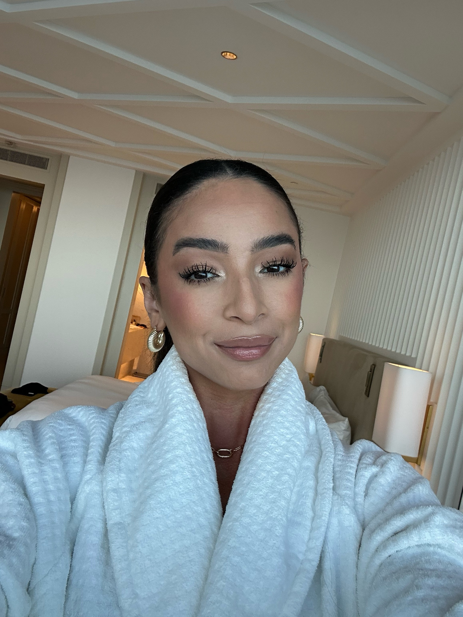 Makeup for dinner ✨ code NENA15 to save on Tarte!
Foundation - 400W
Concealer - 32S
Cream bronzer - seychelles 
Cream blush - peach sunset
Powder blush - coral 
Brow pencil - dark brown 

#LTKbeauty #LTKunder50 #LTKsalealert