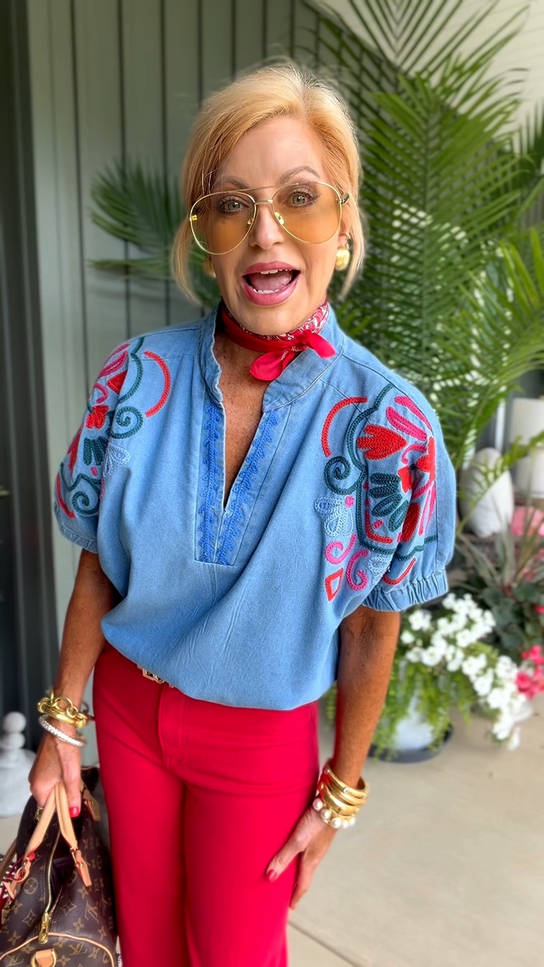 There’s just something about chambray & red 
Sizes I’m wearing 
Top/small 
Jeans/2

#LTKgrwm #LTKootd #LTKdayinmylife