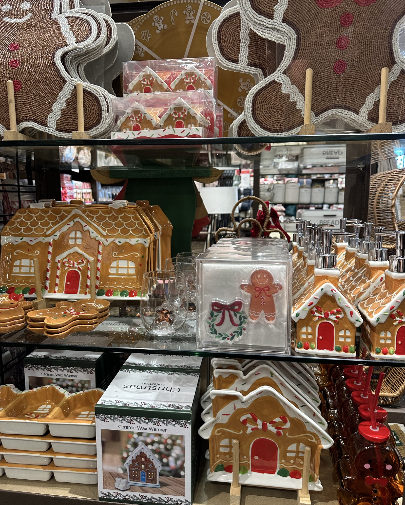 ✨New ✨ Kirkland’s Christmas🎄 decor is here — including festive mugs, embroidered holiday pillows, Christmas candles, gingerbread blankets, and cute holiday drinkware.🐻🎄✨

Perfect for holiday home styling, Christmas mantle decor, kitchen Christmas touches, and gift ideas.


Tap to shop my favorite holiday arrivals ↓

#kirklands #christmasdecor #holidayhome #seasonaldecor 



#LTKGiftGuide #LTKHoliday #LTKHome