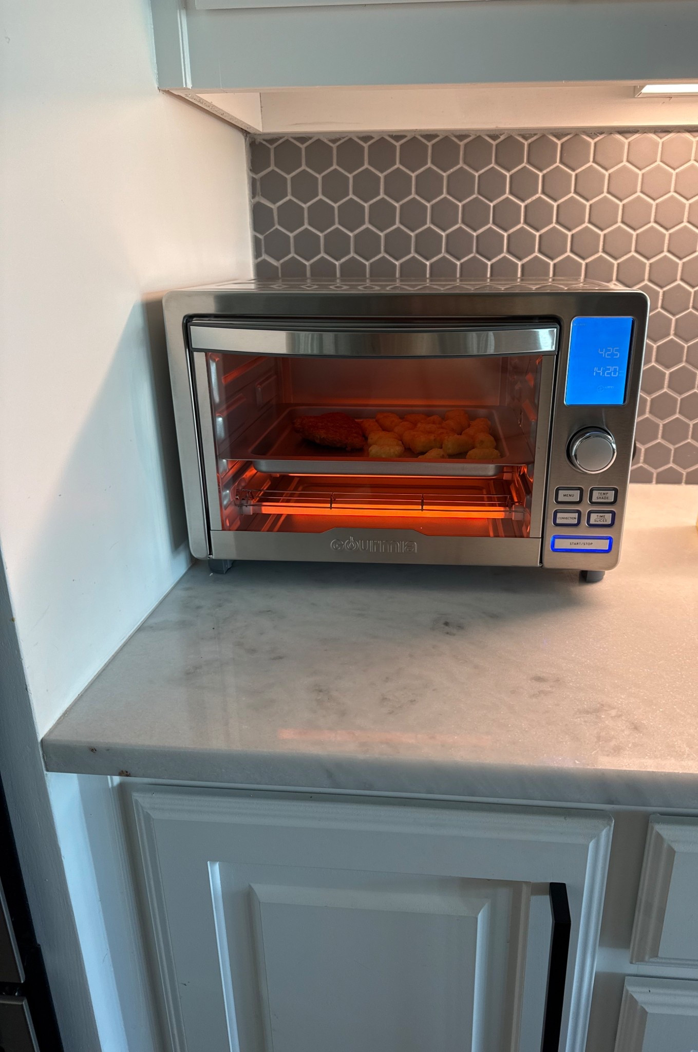 this air fryer does it all 👏🏼 we ditched our microwave for this which can reheat our food too! 