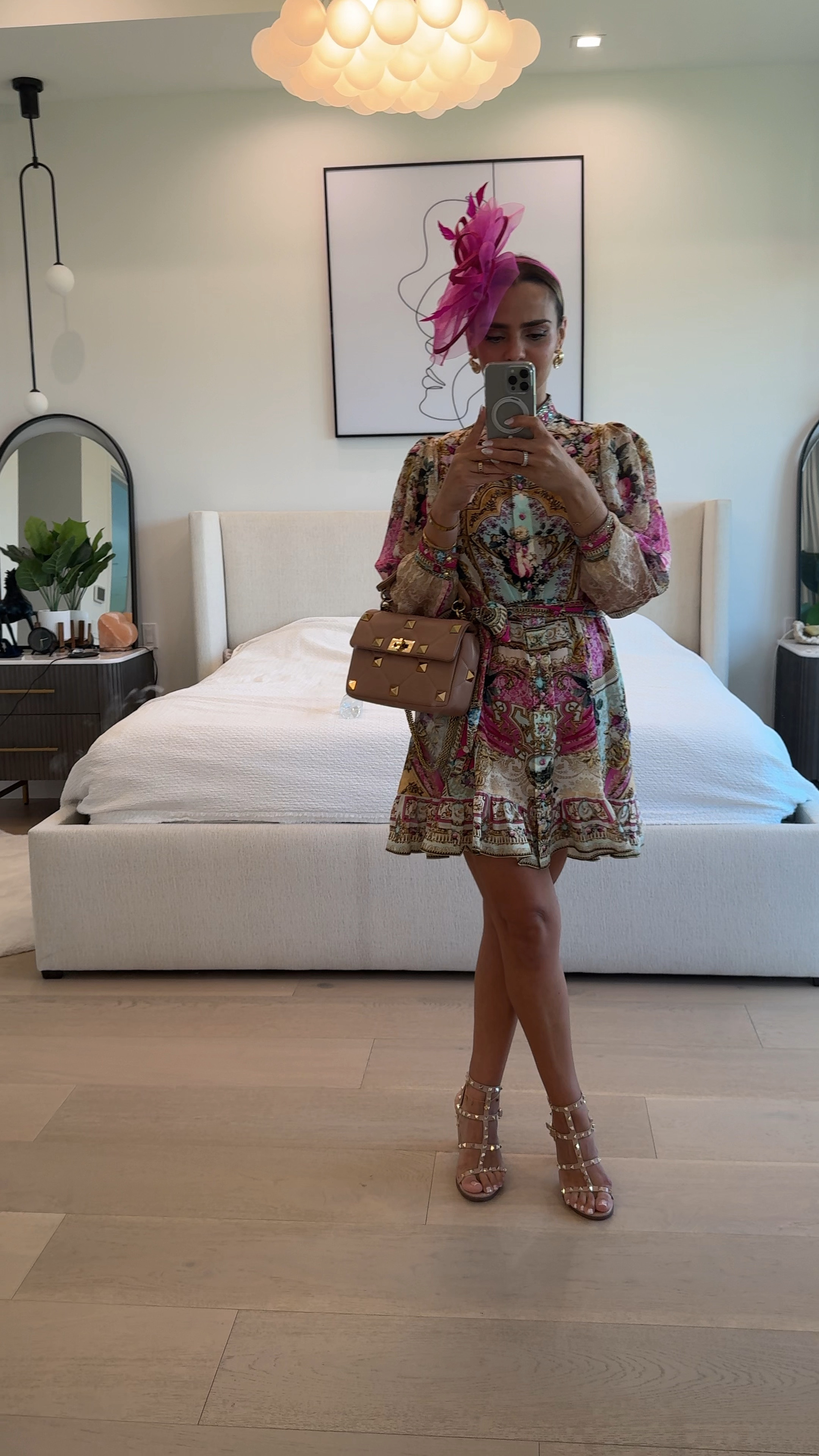 I went to a Kentucky Derby party. 
Here’s my look.

#LTKParties #LTKBeauty #LTKStyleTip