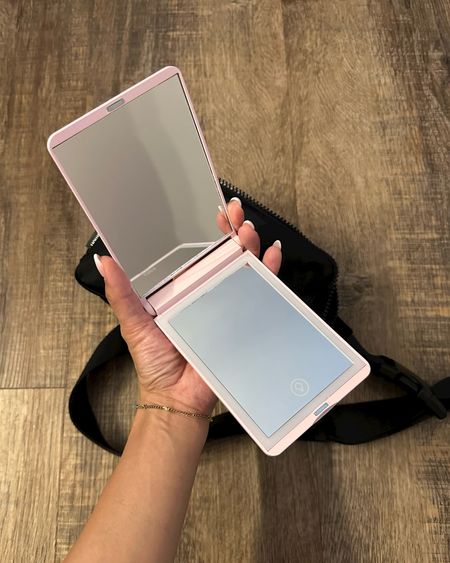  Must-have lighted pocket/travel mirror. Love that this mirror has a light option for darker places where your phone camera just doesn’t cut it! 