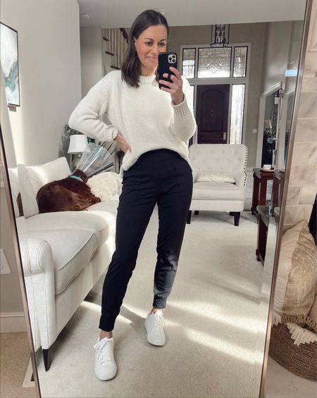 Amazon joggers for a casual spring outfit! These are the best joggers! Run true to size and feel just like the more expensive version!

Amazon finds, Amazon joggers, athleisure outfit 



#LTKstyletip #LTKfindsunder50 #LTKover40
