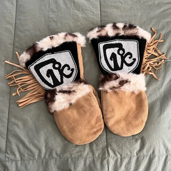 Astis Long Cuff x Icelantic | Poshmark