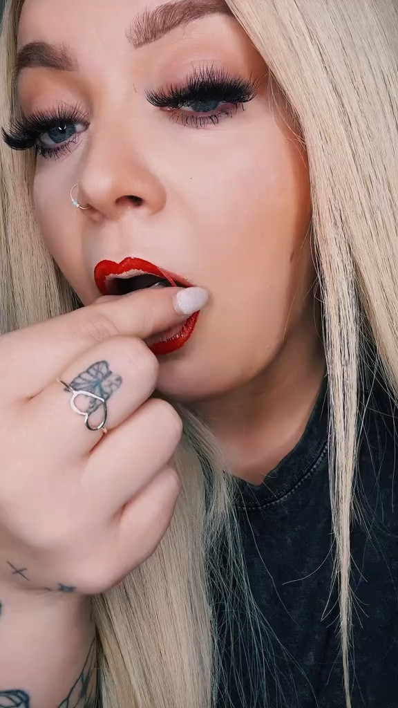 WE LOVE THESE VIRAL LIP STAINS ⚡️👏⚡️ #lip #lips #lipstains #makeup #makeuptips #makeuptutorials 

#LTKMostLoved #LTKBeauty #LTKStyleTip