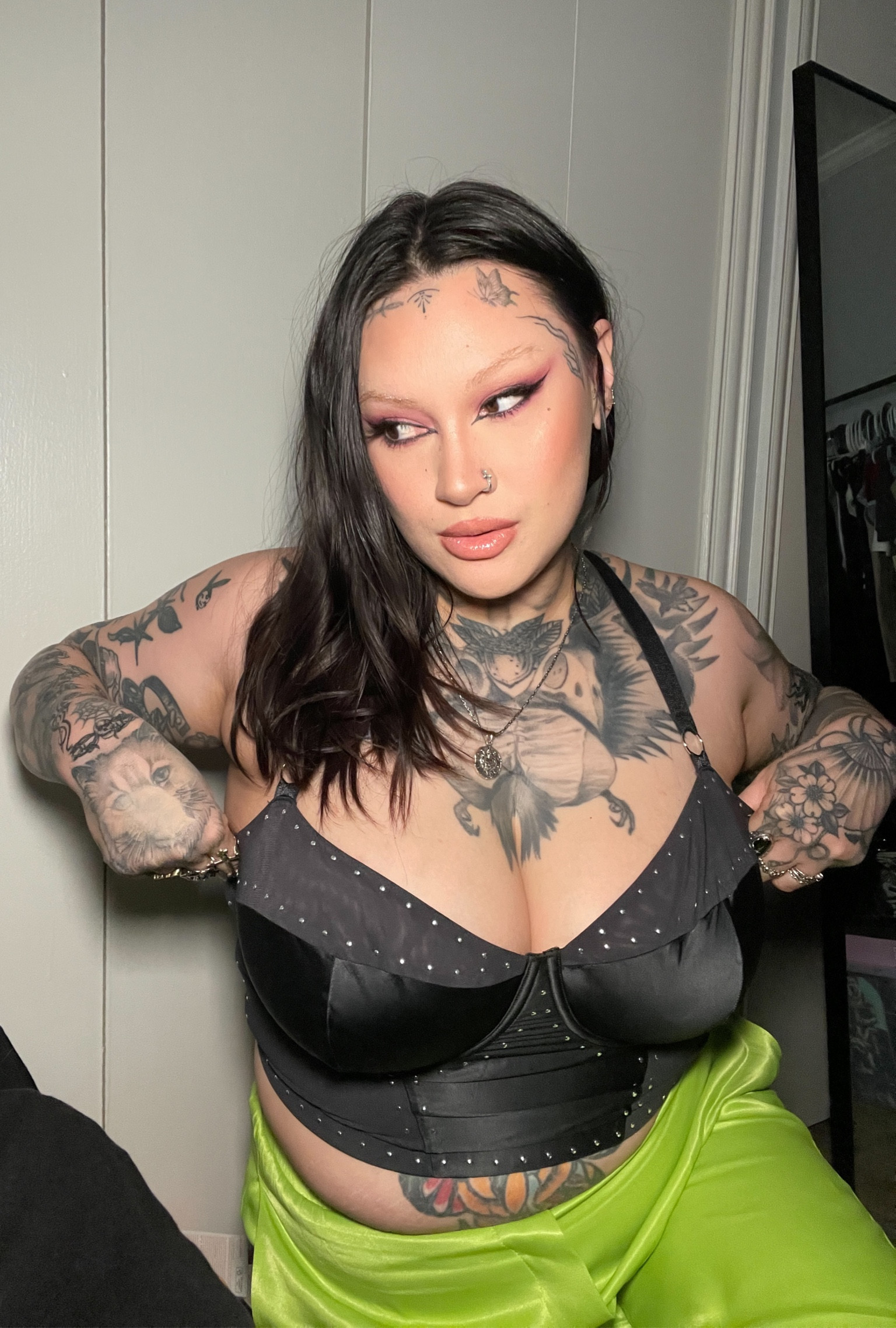 My new move is adding pops of color 💚

#LTKstyletip #LTKFind #LTKunder100