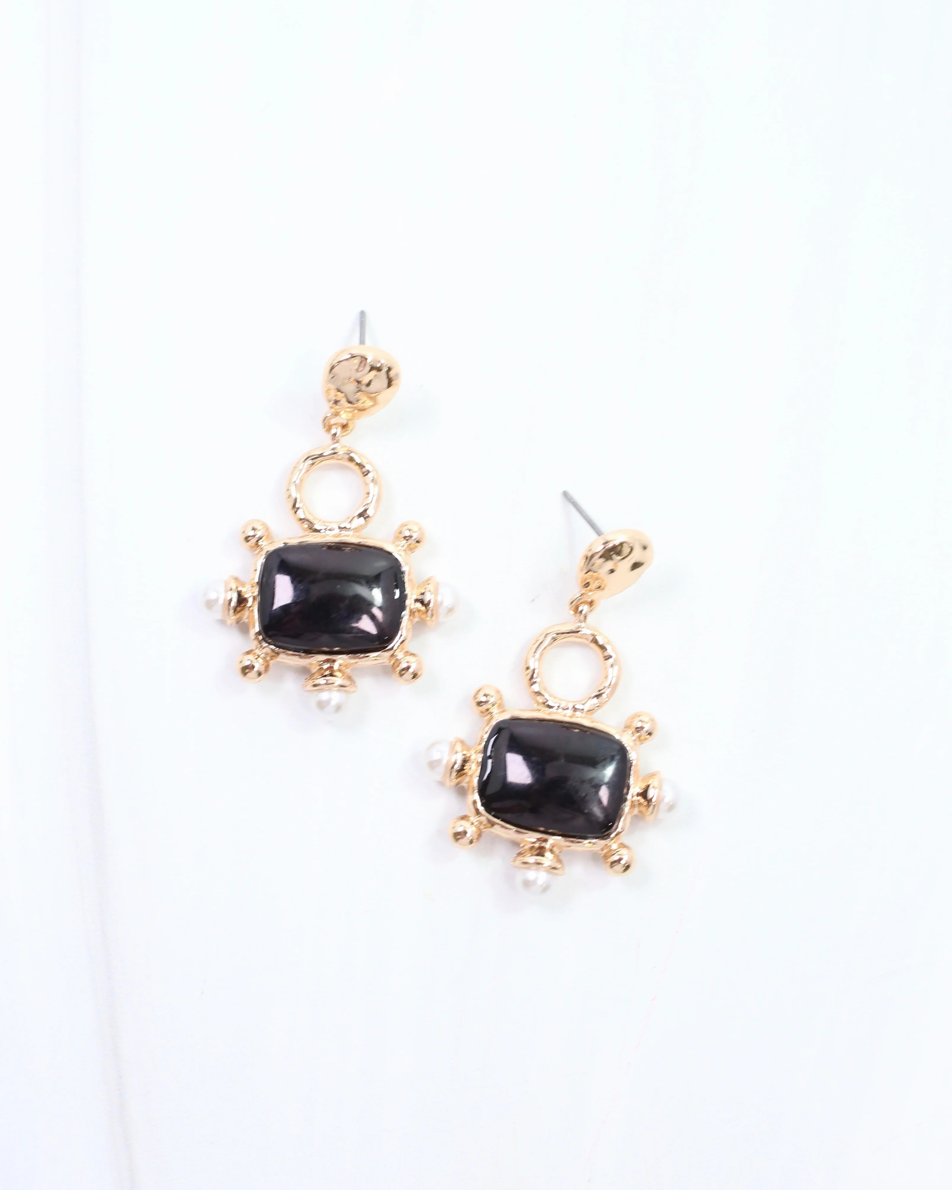 Buena Vista Stone and Pearl Drop Earring Black | Caroline Hill