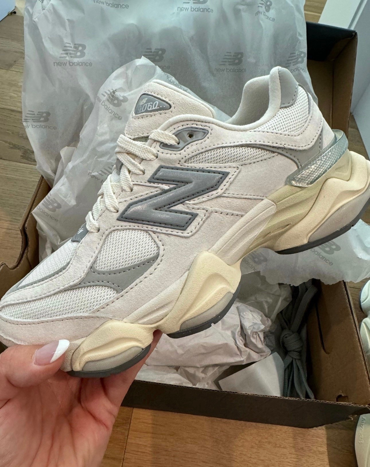 A must have … 

Sneakers 
Tennis shoes 
New balance 
9060


#LTKootd #LTKOver40 #LTKActive