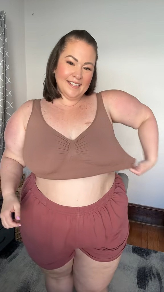 Comfortable wireless lounge bra ✨

Lounge bra 
Wireless bra 
Plus size bra

#LTKPlusSize