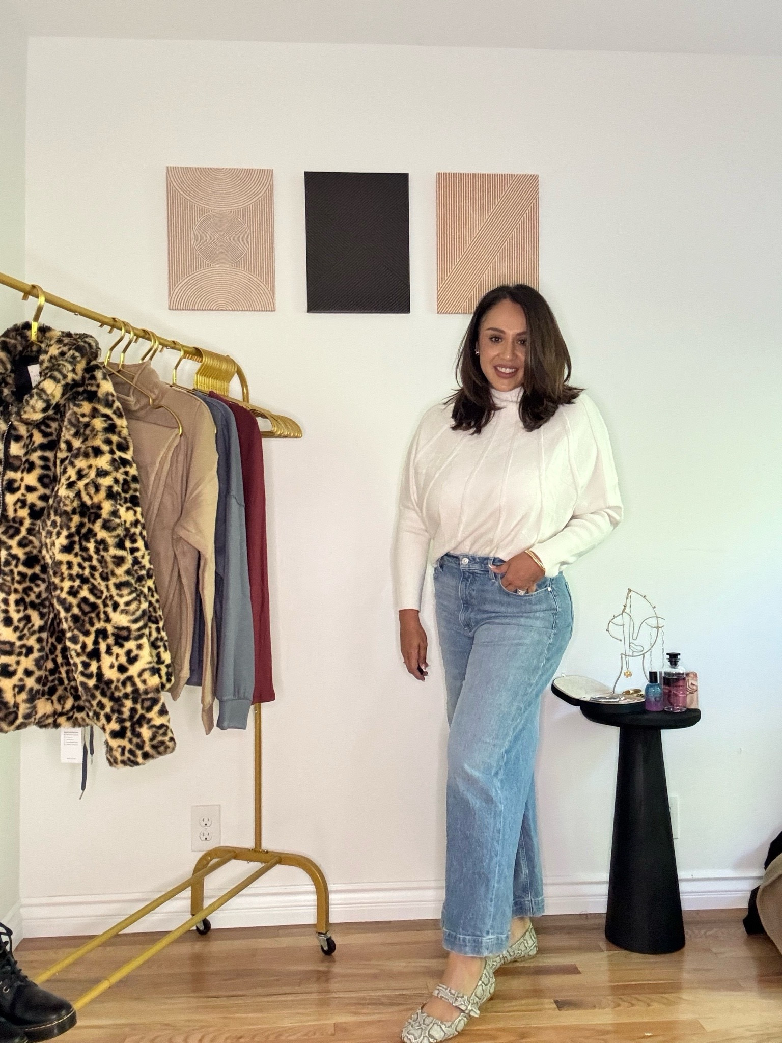Winter casual outfit, sweater top, winter top, date night outfit, ballet
Flats, jeans 

#LTKWatchNow