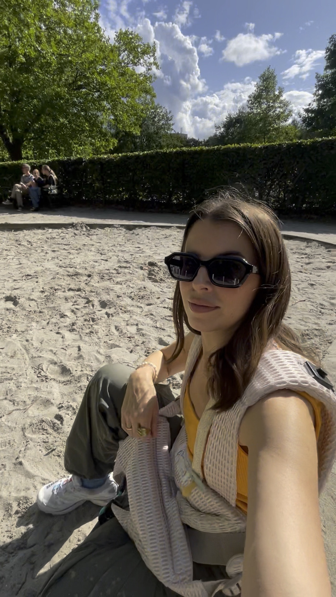 Playground mom fit

#LTKshoecrush #LTKeurope #LTKfamily