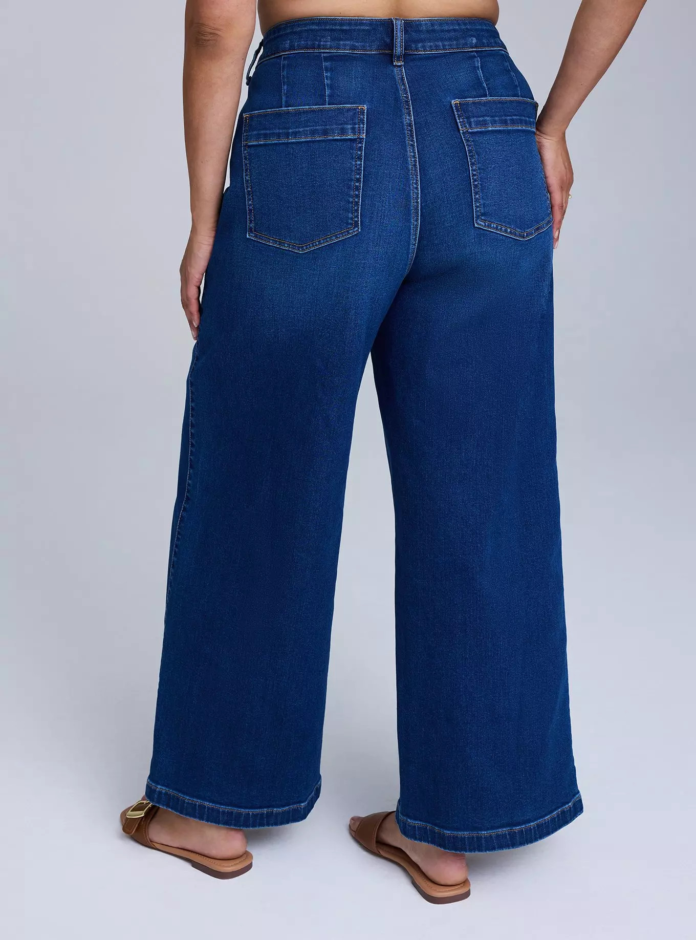 Belle Isle Crop High-Rise Wide Leg Jean | Torrid (US & Canada)