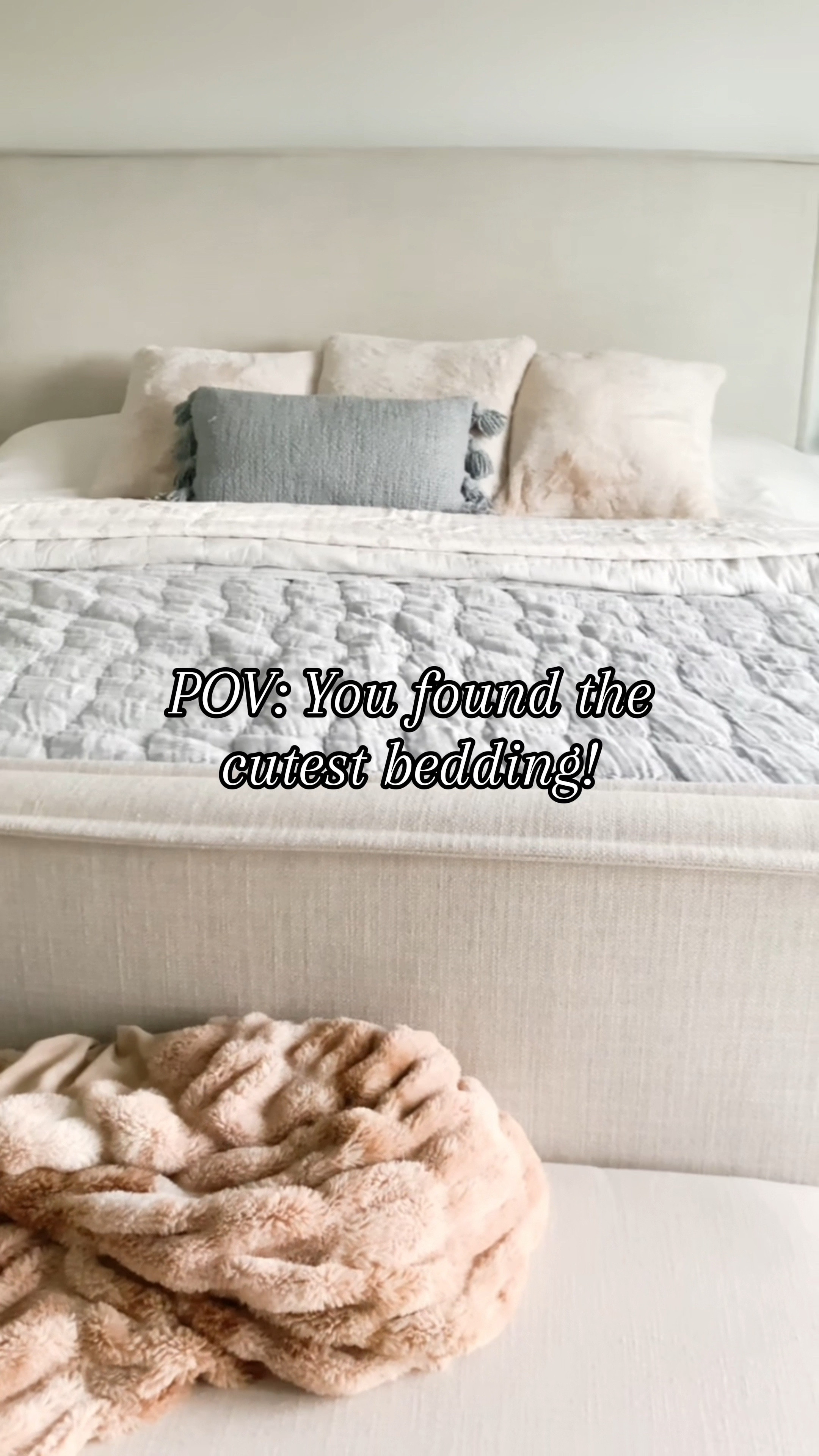 I just love this quilt, the best part is it’s reversible! Comment “ME” for the link! It’s incredibly soft and cozy, with just the right amount of weight for a perfect night’s sleep—and all at a great price!

#quilt #bedding #interiordesigner #blankets #home 