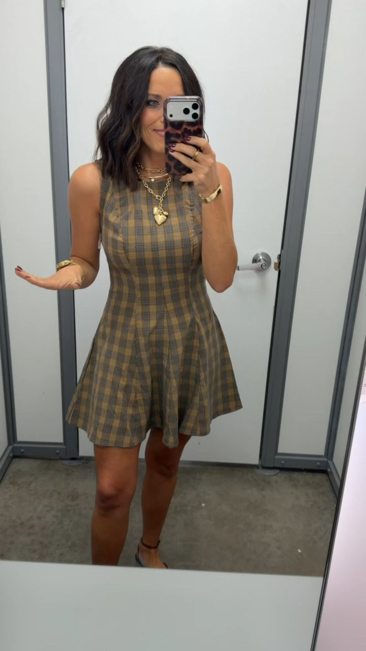 this dress is giving ALL the fall vibes 🍂 Walmart really got this one right 👏🏻

size xs

#WalmartFinds #WalmartFashion #WalmartStyle #WalmartClothes #FallFashion #FallDress #PlaidDress #FallStyle #AffordableFashion #FashionFinds #LTKCreator #LTKFashion

#LTKootd #LTKmomlife