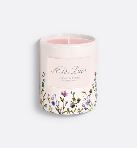 Miss Dior Scented Candle: Candle with Floral Notes | DIOR | Dior Couture