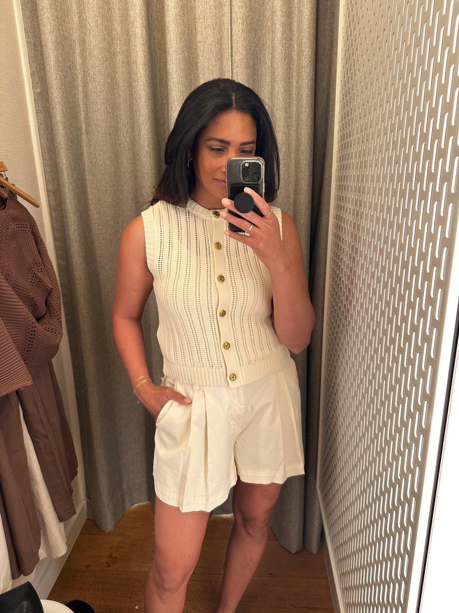 Such a chic short set!!! 30% off with code FAMLOVE. Fits true to size.

