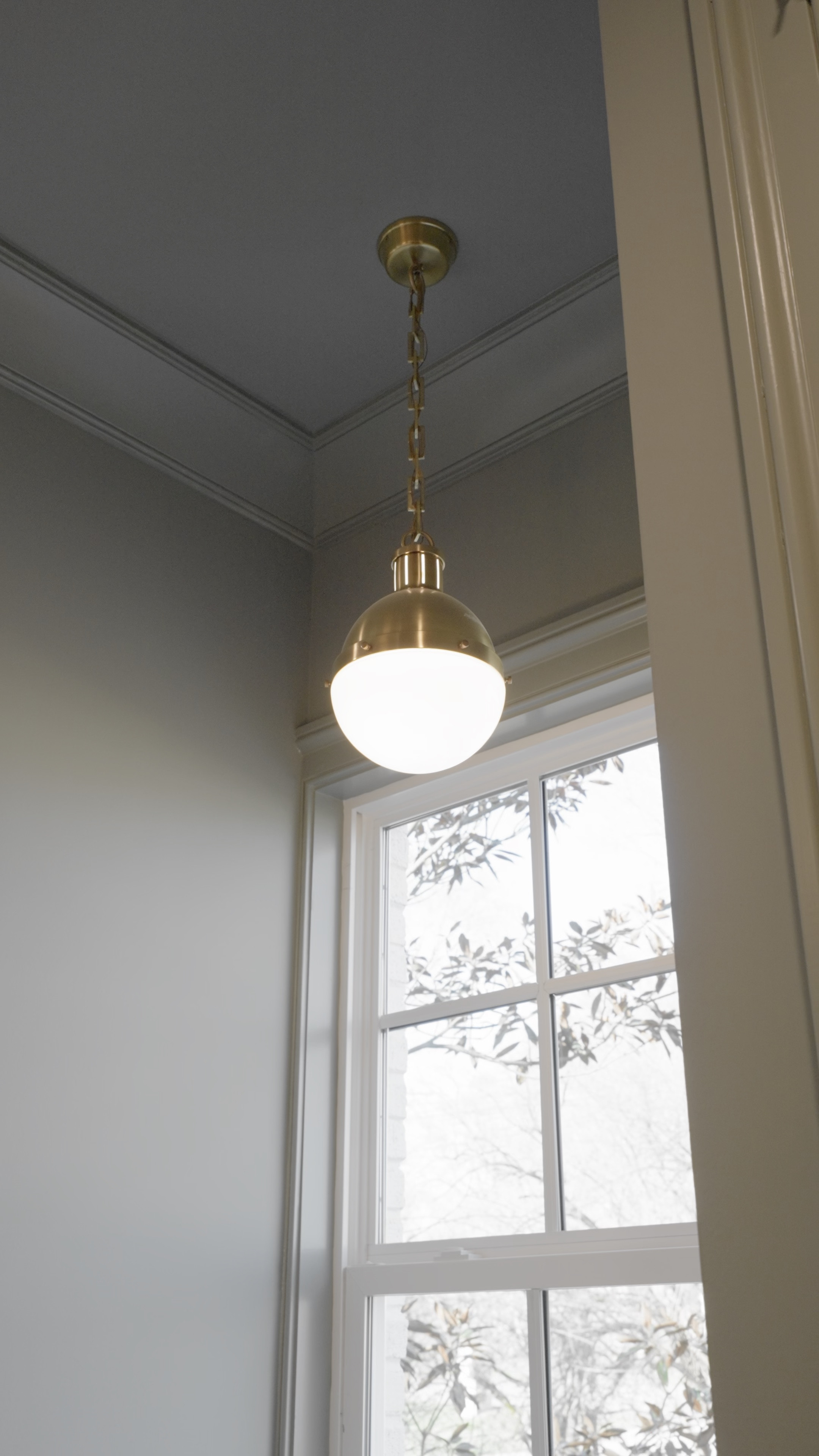Love a good brass pendant so much. This is the one over a built in bench nook in the guest room in Haverford Manor 

#LTKhome