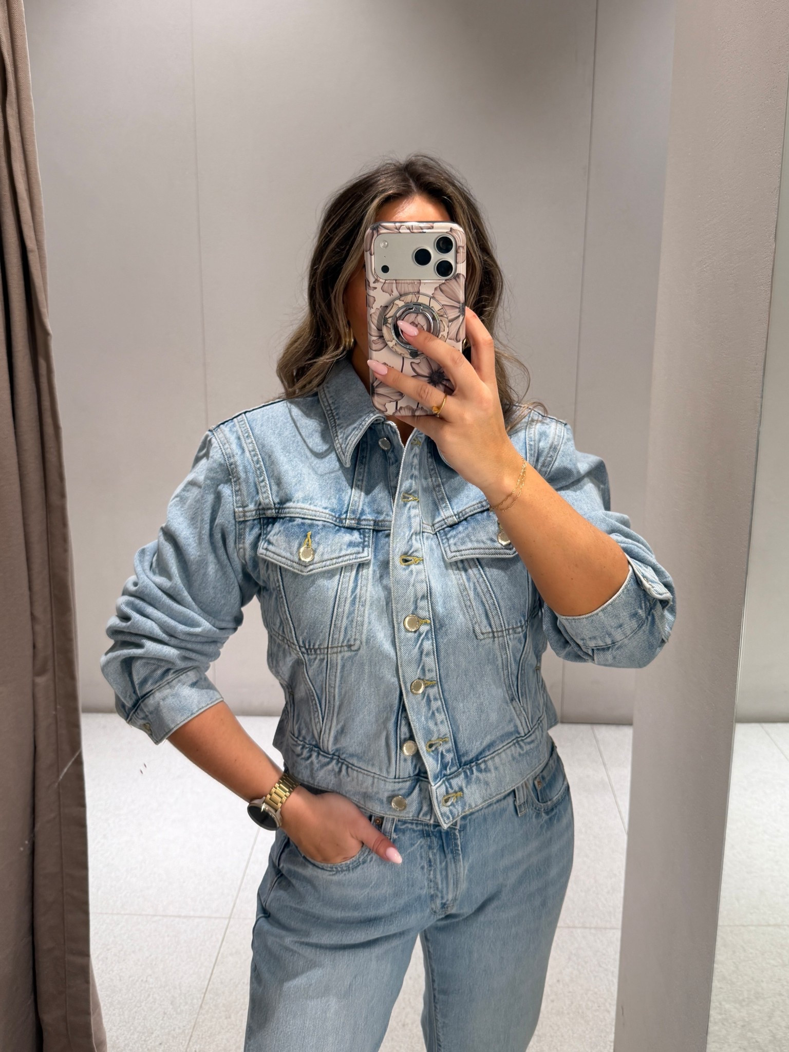 Denim jacket with shoulder pads! I’m wearing a size medium 

#LTKspring #LTKunboxing #LTKstyletip