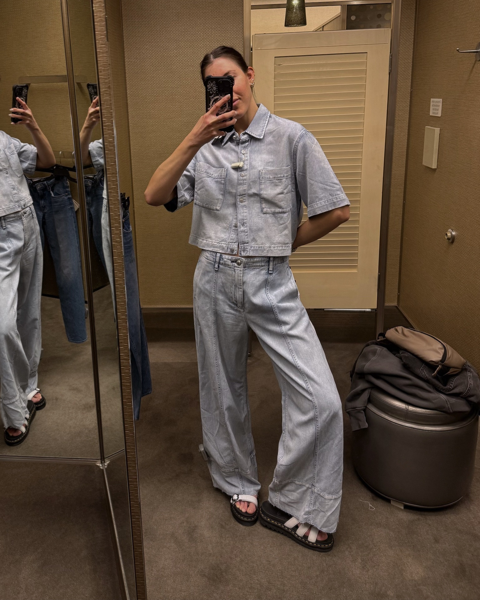 Lightweight denim outfit 
Small top, size 25 jeans loose baggy fit