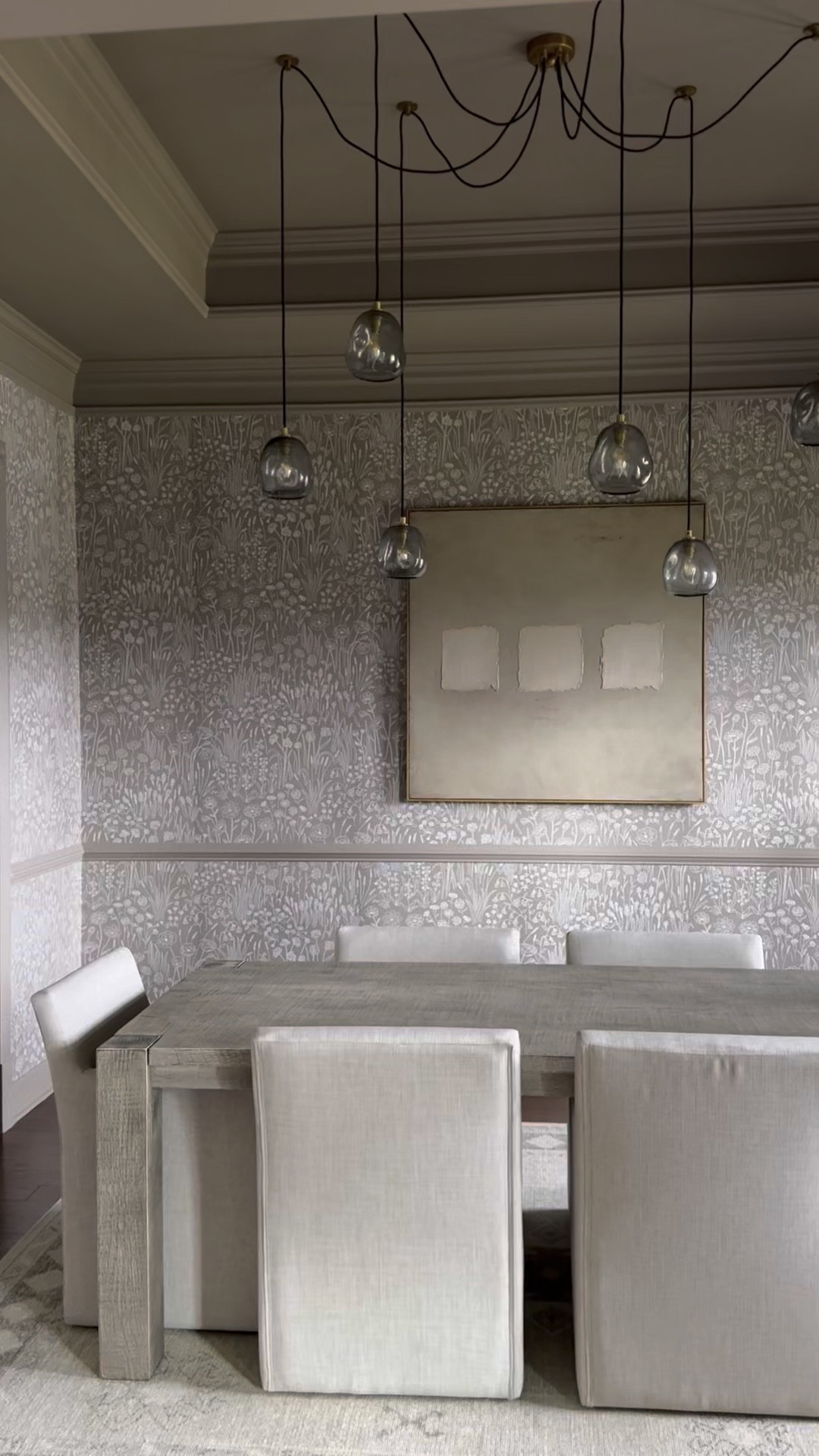 Dining room refresh is complete! Love how calm and relaxed this space feels!

Home decor, home style, home refresh, dining room ideas, dining room design 

#LTKhome