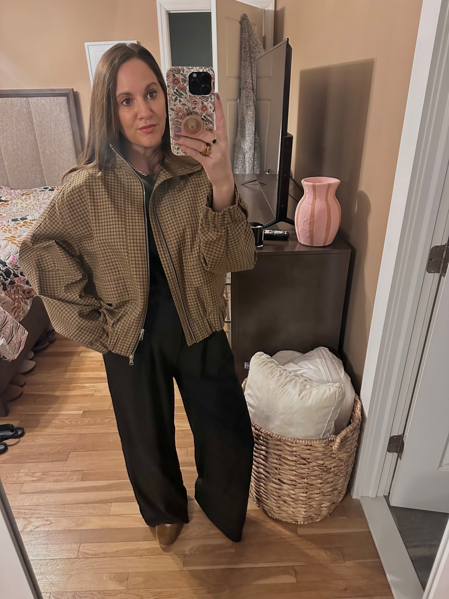 Still freezing here in NY so loving this bomber jacket I just got from #Mango — perfect layering piece. #bomberjacket

#LTKootd #LTKOver40 #LTKWorkwear