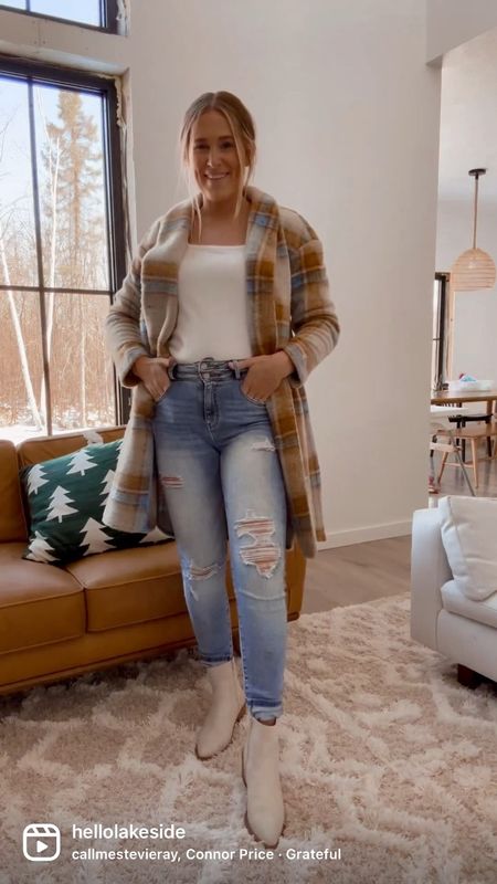 Thanksgiving look using some fun staple pieces from @jcpenney!! I’m obsessed with this plaid wool jacket in these neutral tones. Comment below for any links and I’ll send them your way! Like and Save for later!


#LTKsalealert #LTKHoliday #LTKSeasonal