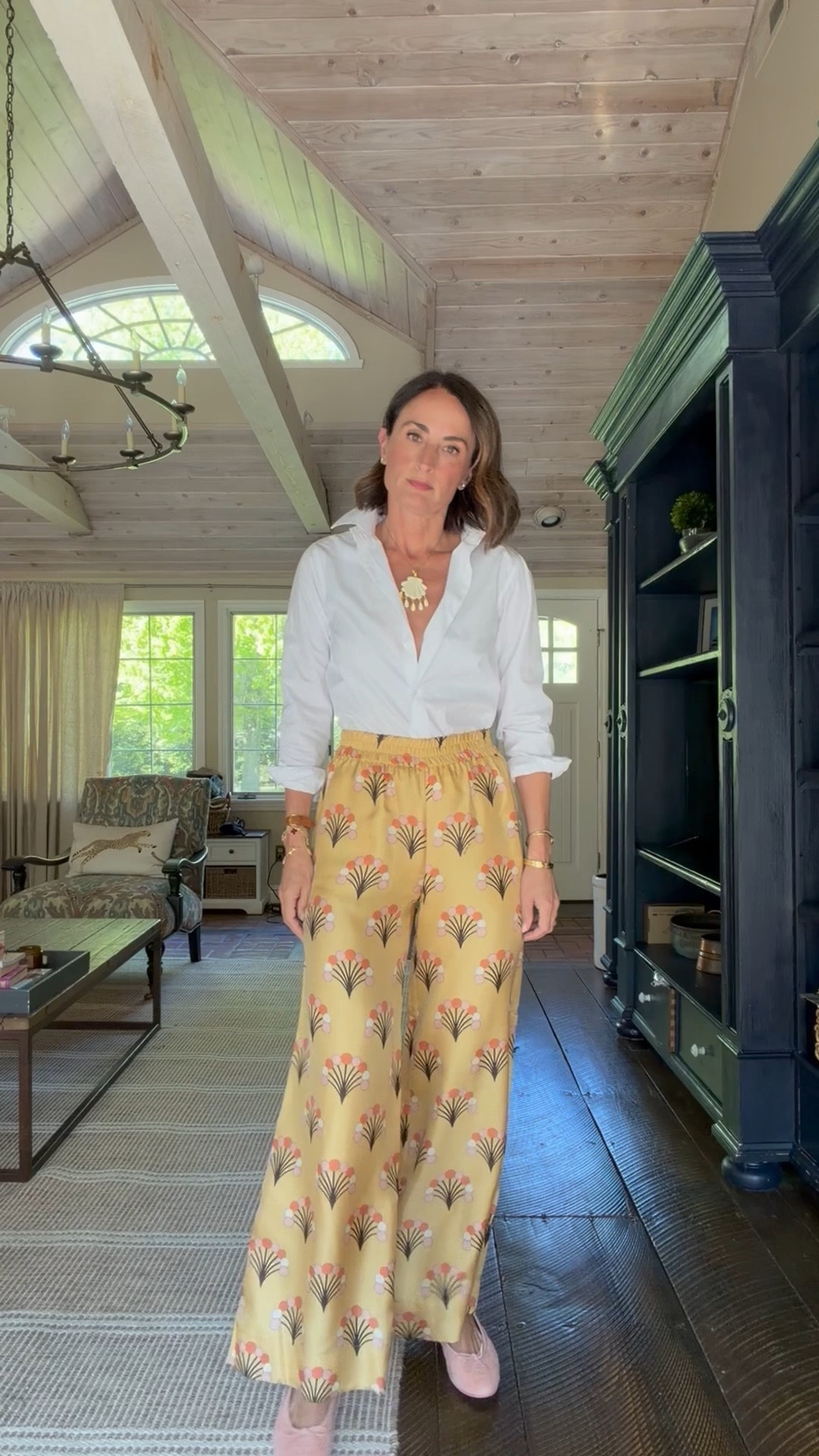 Here is your spine to buy pattern pants this spring and summer and match them with a fun necklace. 

#LTKMothersDay #LTKdayinmylife #LTKgrwm