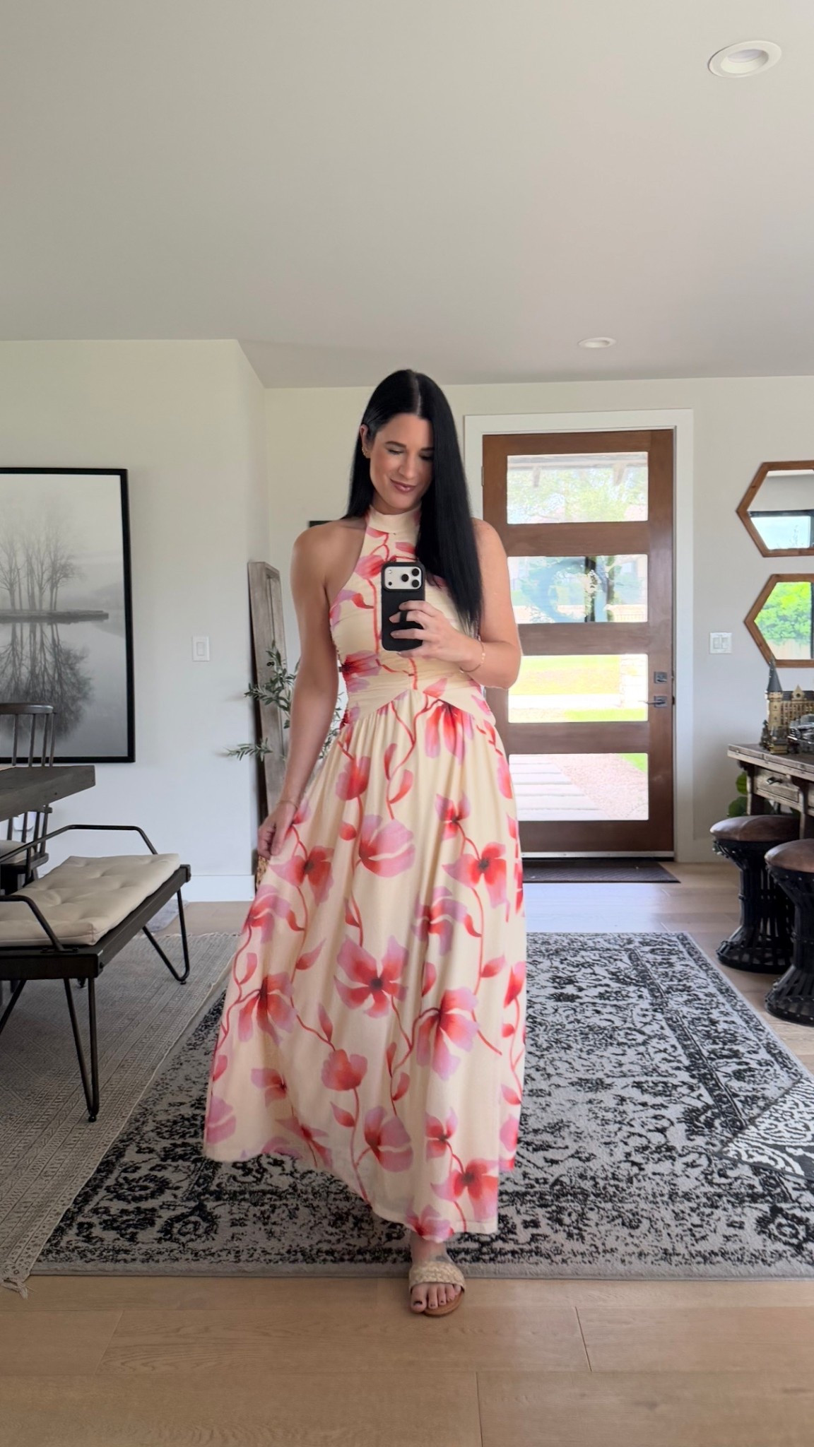 How beautiful is this maxi dress from Petal & Pup?! I’m in the size small and the quality is absolutely amazing. So well made! It has a tie neck and zipperr