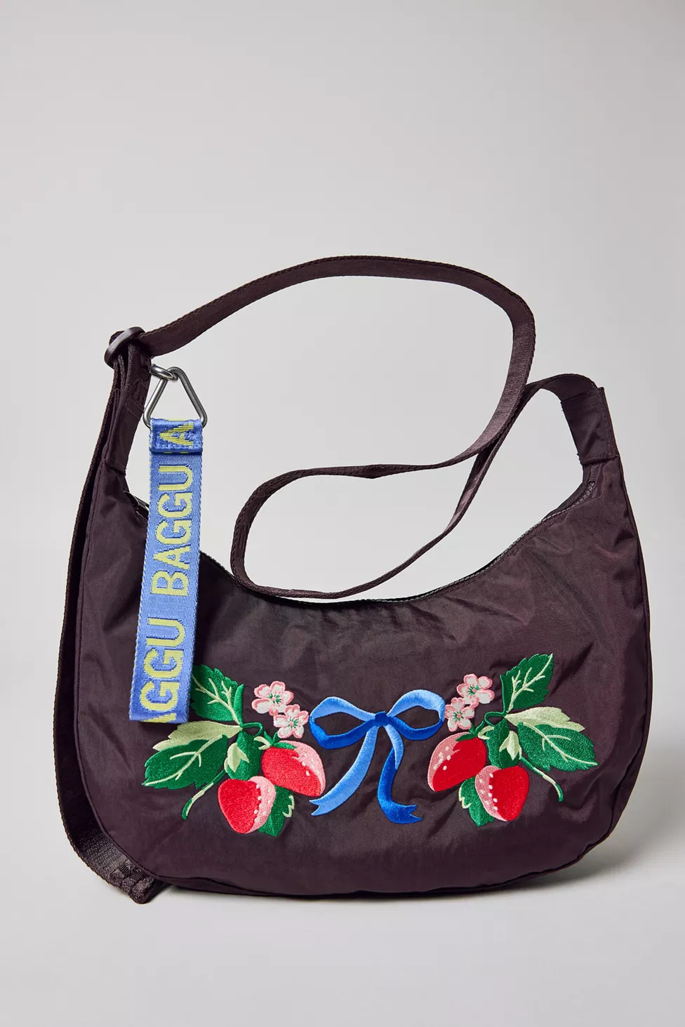 BAGGU UO Exclusive Strawberry Embroidery Medium Nylon Crescent Bag | Urban Outfitters (US and RoW)