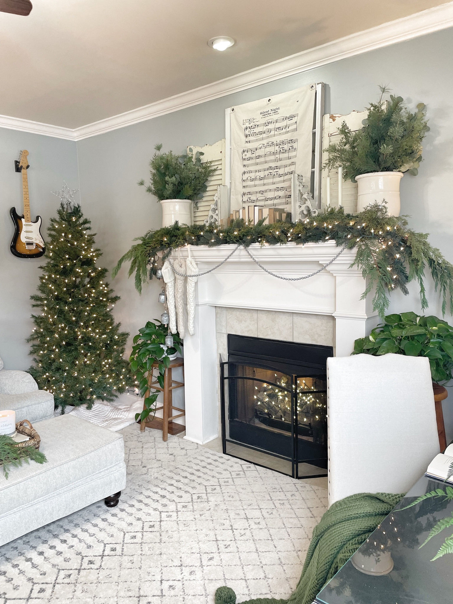 Home Office 

#LTKHoliday #LTKunder50 #LTKhome
